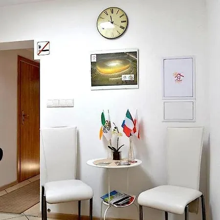 Sun And Sea Hostel *